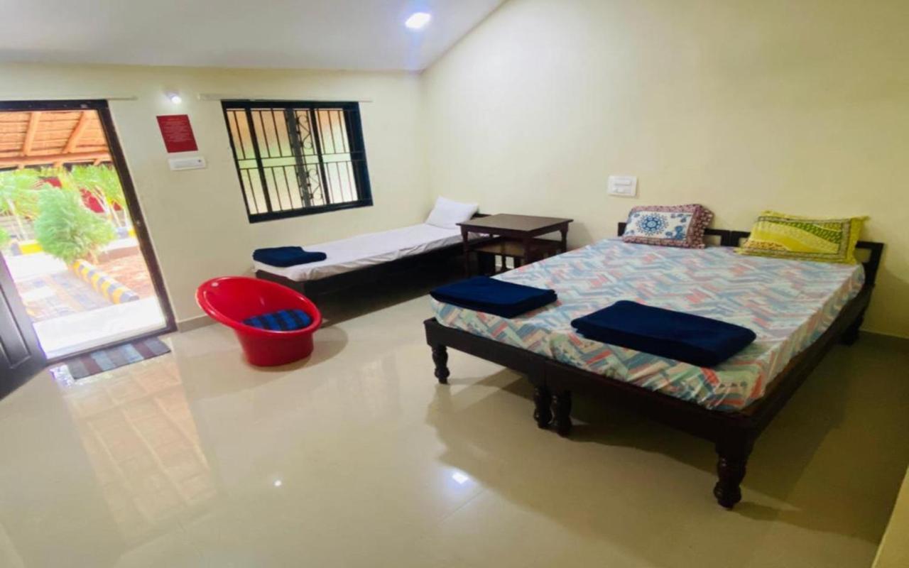 Hotel Megha Resort Hampi Exterior photo