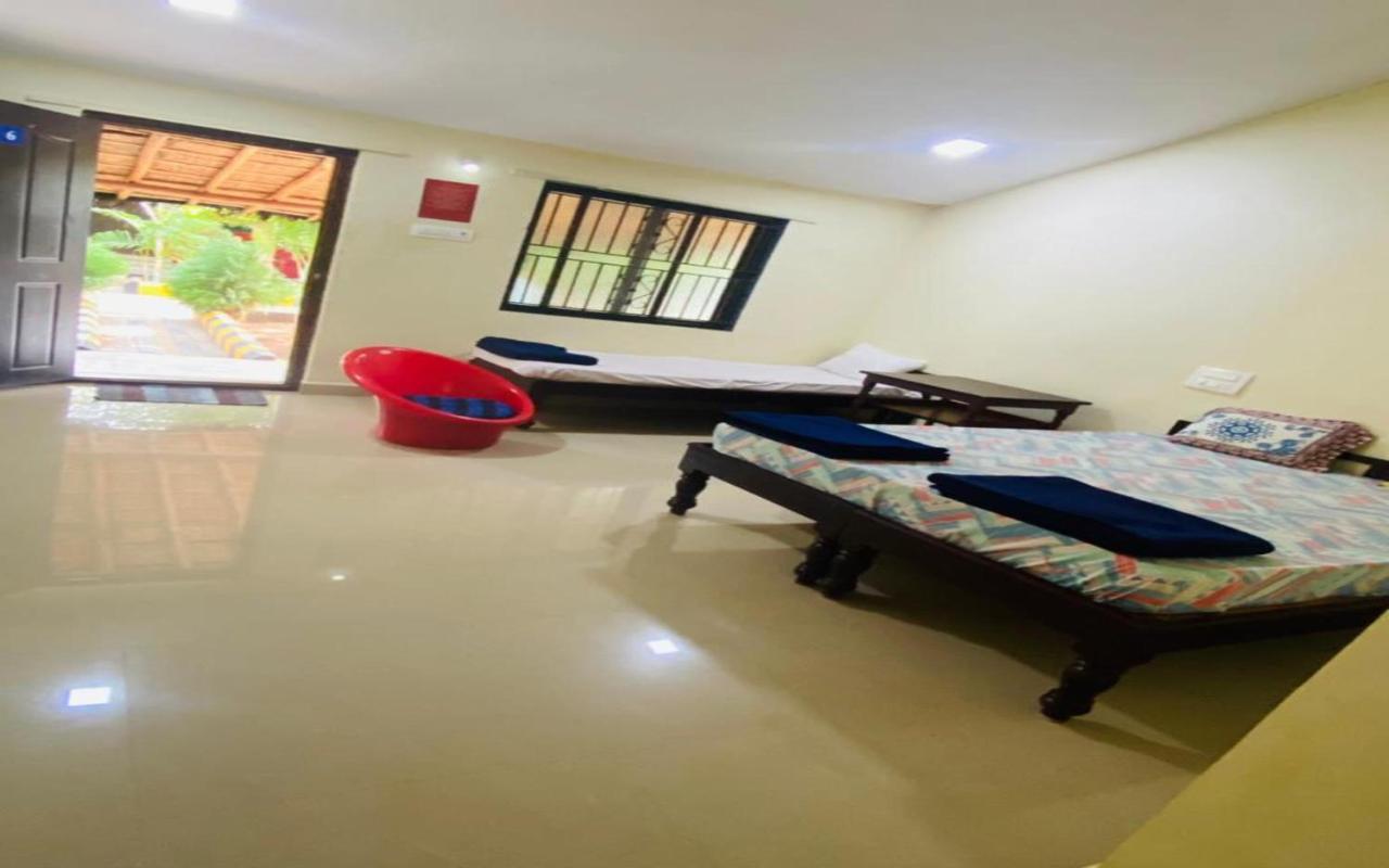 Hotel Megha Resort Hampi Exterior photo